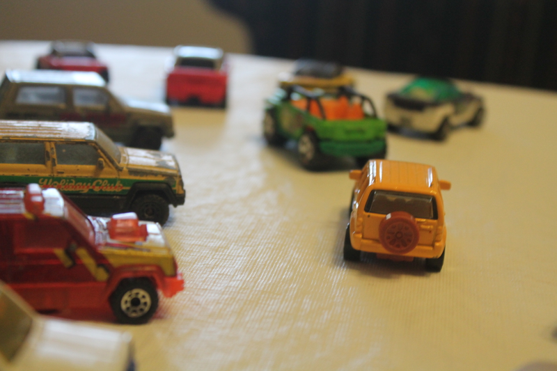 Illustration for article titled Enormous Die-cast Collection - Box 2 - Jeep Land